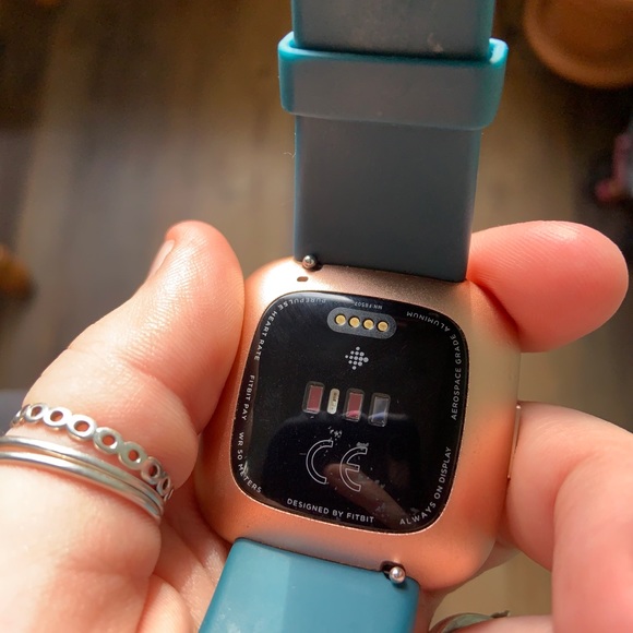 Fitbit versa 2 - Picture 3 of 9